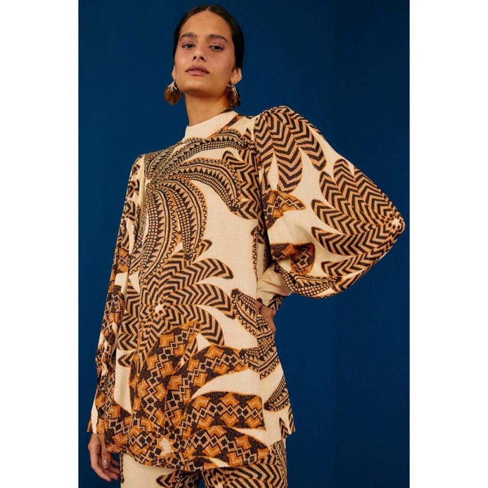 NWT Farm Rio Yawanawa Banana Long Sleeve Keyhole Back Blouse Sand XS New